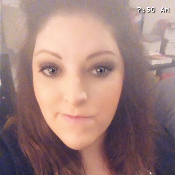 Meet your Posher, Ashly - Picture 1 of 1